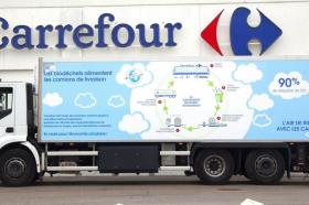 Camion Carrefour qui expérimente le biométhane